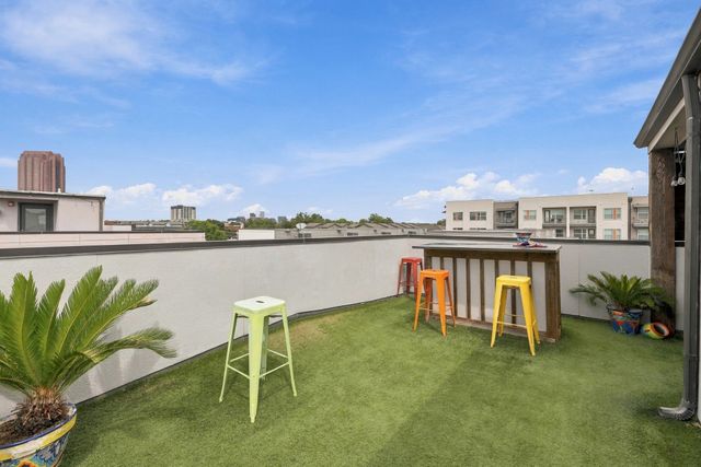 3816 Roseland Avenue D300, Dallas, TX 75204