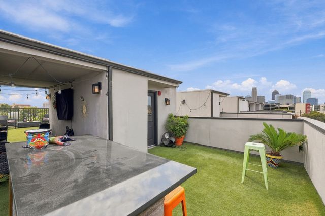 3816 Roseland Avenue D300, Dallas, TX 75204