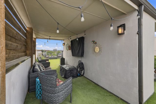 3816 Roseland Avenue D300, Dallas, TX 75204