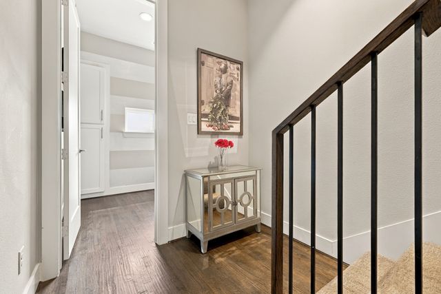 3816 Roseland Avenue D300, Dallas, TX 75204