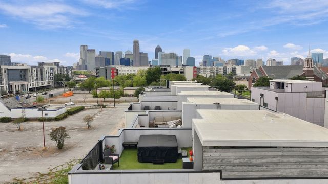 3816 Roseland Avenue D300, Dallas, TX 75204