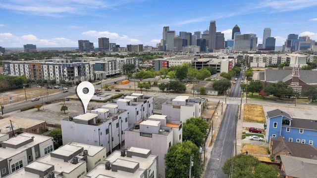 3816 Roseland Avenue D300, Dallas, TX 75204