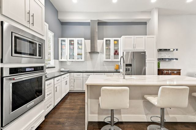 3816 Roseland Avenue D300, Dallas, TX 75204