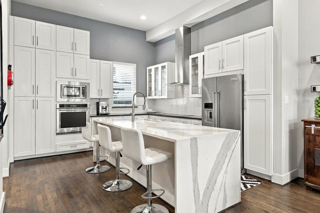 3816 Roseland Avenue D300, Dallas, TX 75204