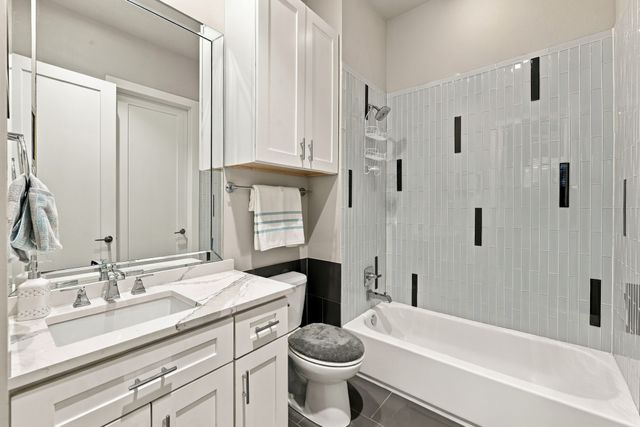 3816 Roseland Avenue D300, Dallas, TX 75204
