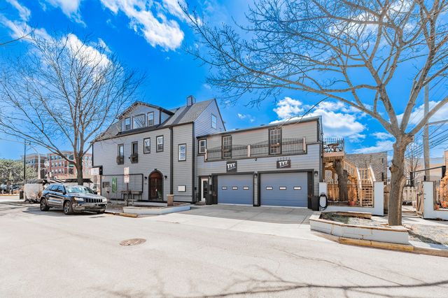 4054 N Western Avenue, Chicago, IL 60618