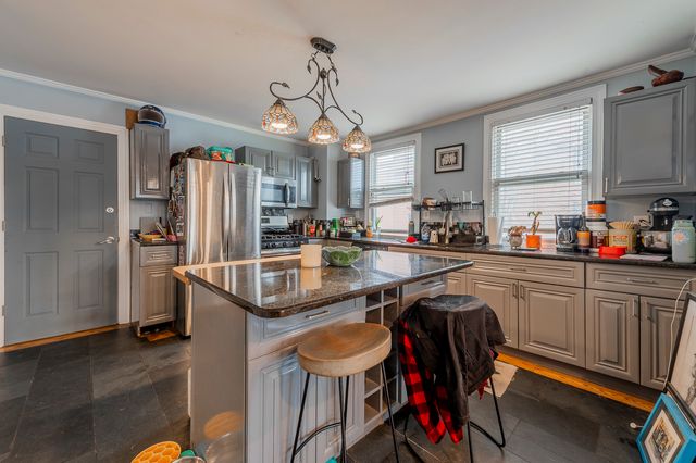4054 N Western Avenue, Chicago, IL 60618