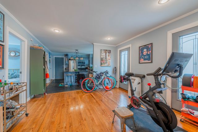 4054 N Western Avenue, Chicago, IL 60618