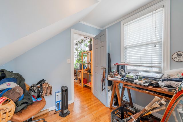 4054 N Western Avenue, Chicago, IL 60618