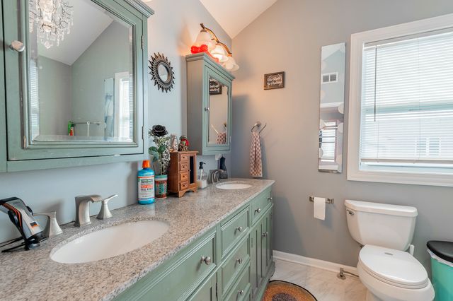 4054 N Western Avenue, Chicago, IL 60618