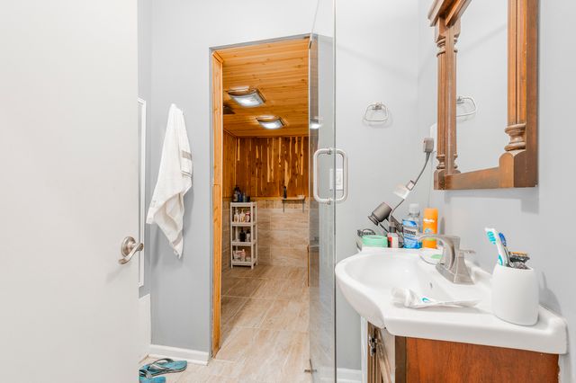 4054 N Western Avenue, Chicago, IL 60618