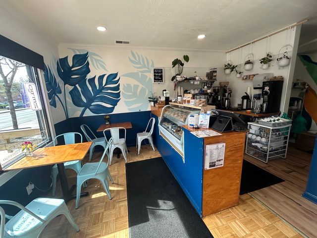 4054 N Western Avenue, Chicago, IL 60618