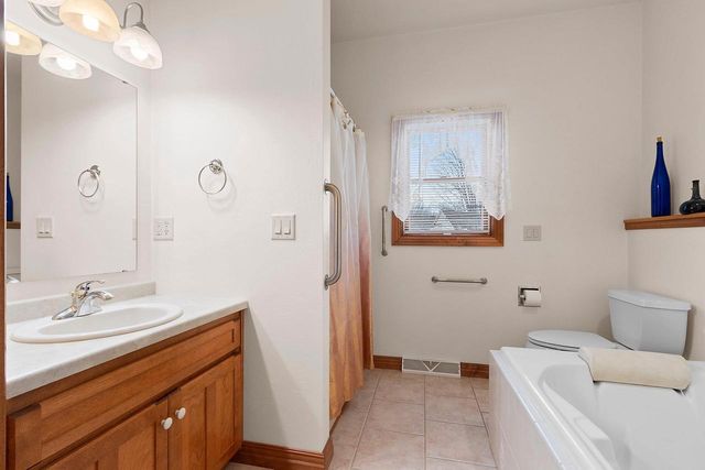 1226 TARA MARIE LANE, Green Bay, WI 54313