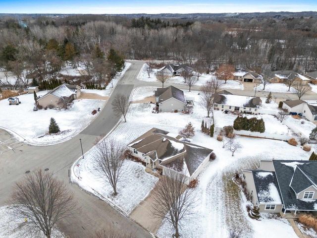 1226 TARA MARIE LANE, Green Bay, WI 54313