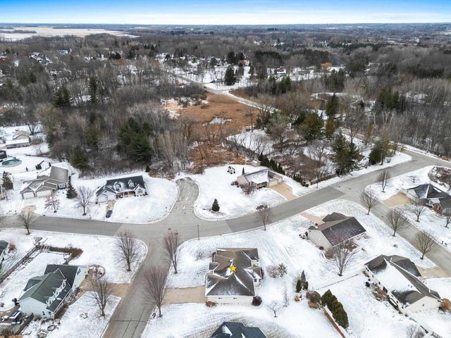 1226 TARA MARIE LANE, Green Bay, WI 54313