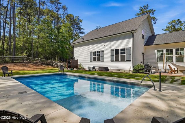 60 Cardinal Drive, Whispering Pines, NC 28327