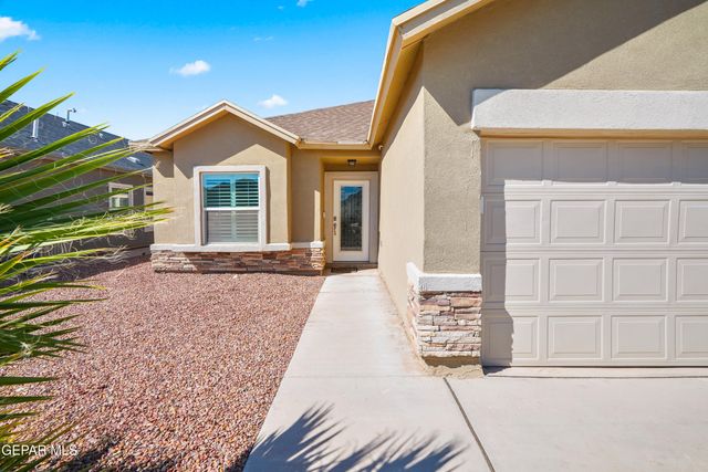 13833 sky harbor Avenue, Horizon City, TX 79928