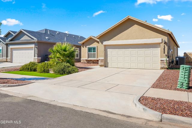 13833 sky harbor Avenue, Horizon City, TX 79928