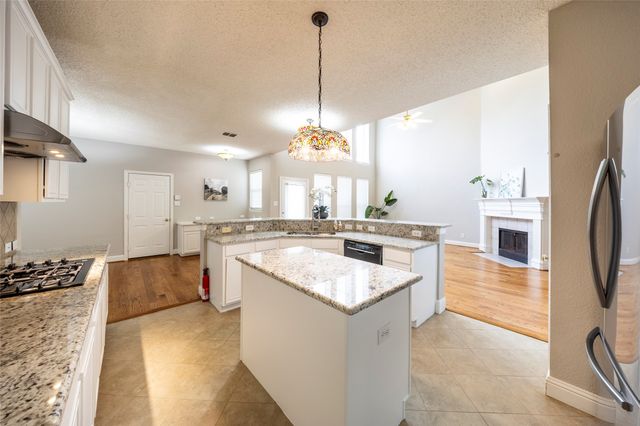 3601 Dripping Springs Drive, Plano, TX 75025