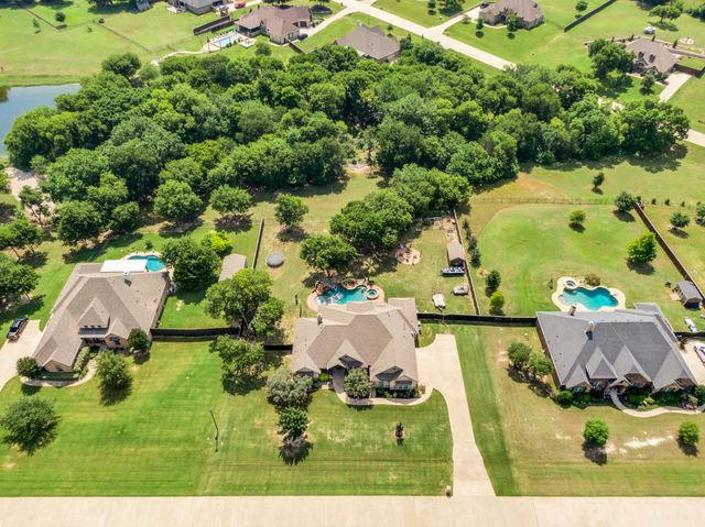 6450 Caliche Circle, Midlothian, TX 76065