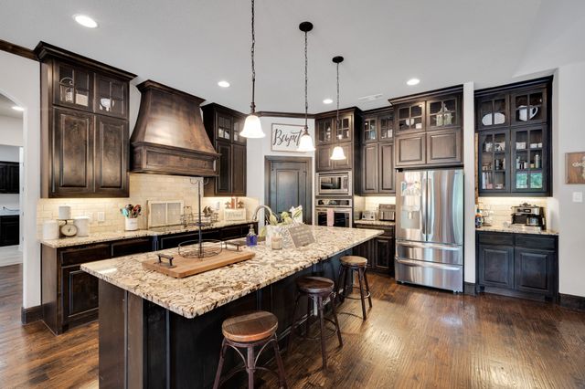 6450 Caliche Circle, Midlothian, TX 76065