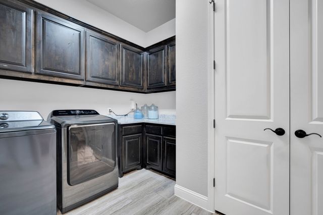 6450 Caliche Circle, Midlothian, TX 76065