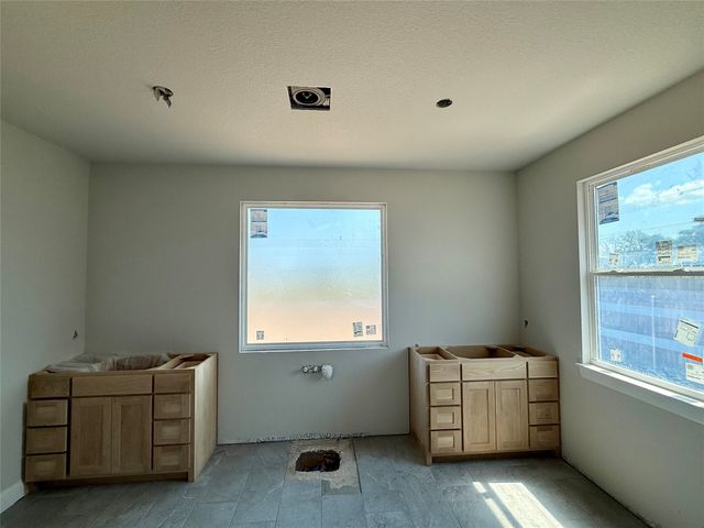 10401 T Bury Lane, Waco, TX 76708