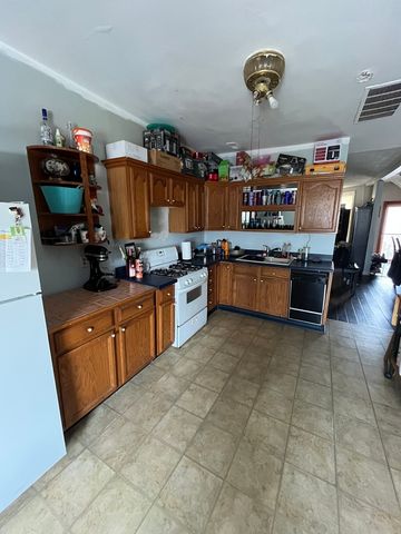 3914 N Christiana Avenue, Chicago, IL 60618