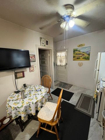 3914 N Christiana Avenue, Chicago, IL 60618