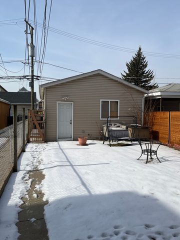 3914 N Christiana Avenue, Chicago, IL 60618