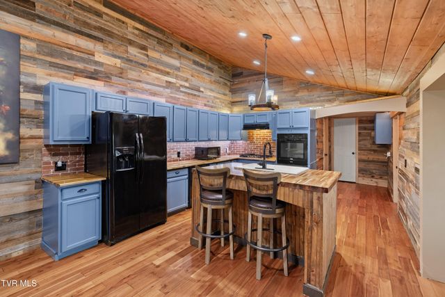 1690 Goodman Loop, Bulls Gap, TN 37711