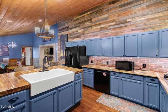 1690 Goodman Loop, Bulls Gap, TN 37711