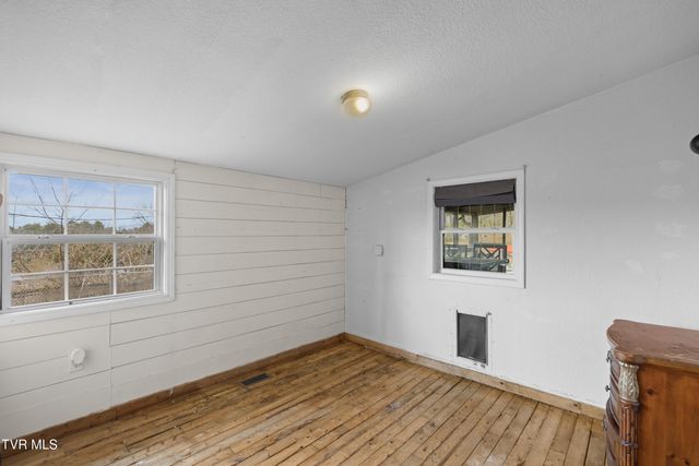 1690 Goodman Loop, Bulls Gap, TN 37711