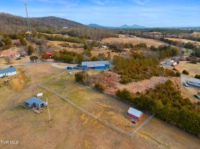 1690 Goodman Loop, Bulls Gap, TN 37711