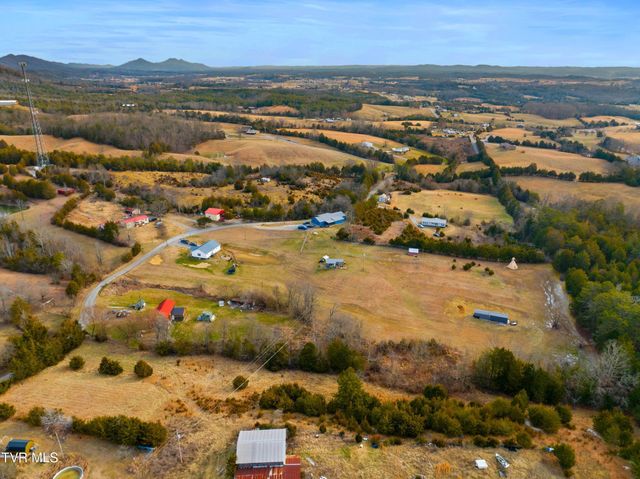 1690 Goodman Loop, Bulls Gap, TN 37711