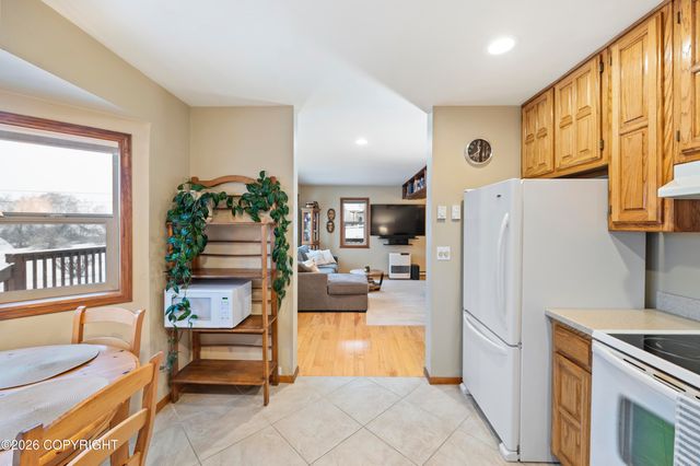 4006 Mullikin Street, Homer, AK 99603