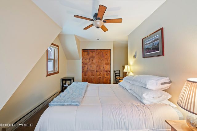 4006 Mullikin Street, Homer, AK 99603