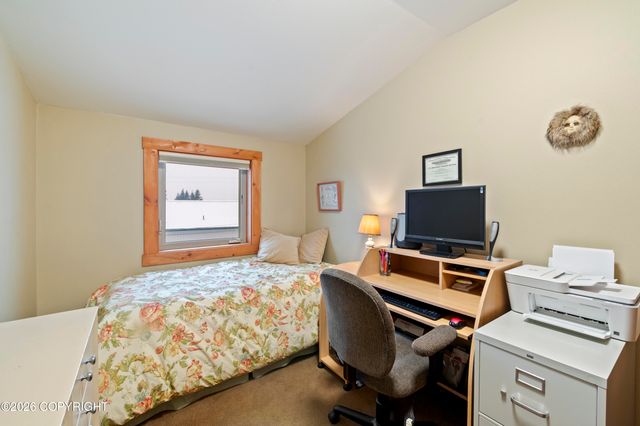 4006 Mullikin Street, Homer, AK 99603