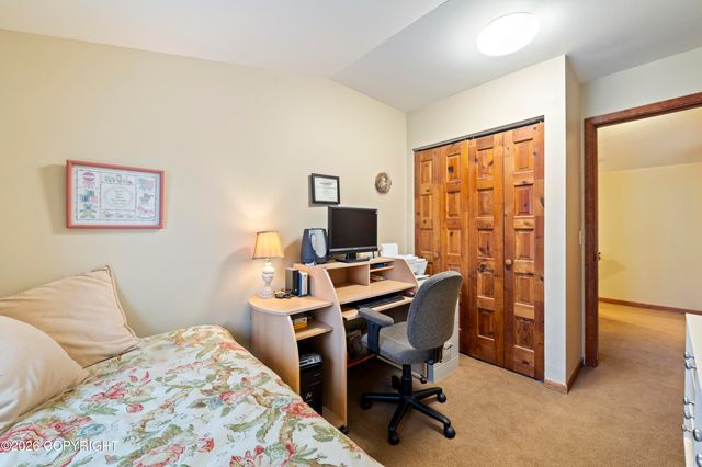 4006 Mullikin Street, Homer, AK 99603