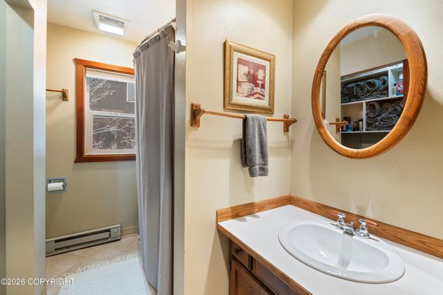 4006 Mullikin Street, Homer, AK 99603