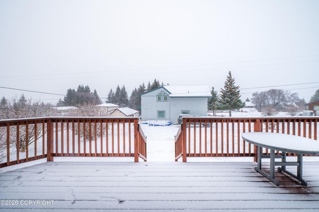 4006 Mullikin Street, Homer, AK 99603