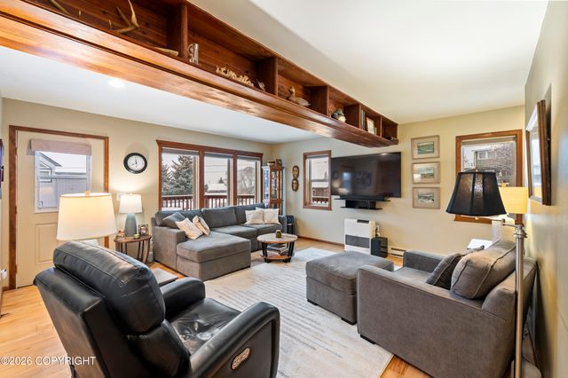 4006 Mullikin Street, Homer, AK 99603