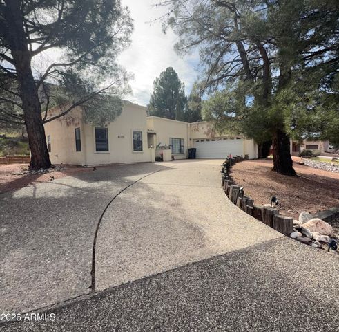 3765 E MONTEZUMA Avenue, Rimrock, AZ 86335