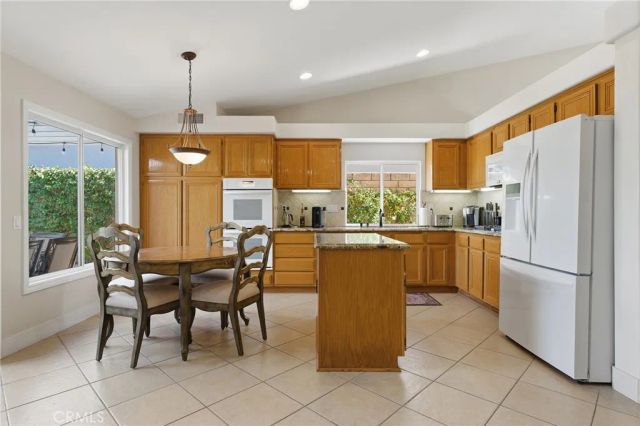 238 Twin Falls Court, Newbury Park, CA 91320