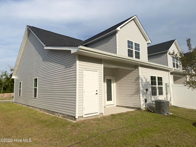 555 Timbercrest Circle SE, Bolivia, NC 28422