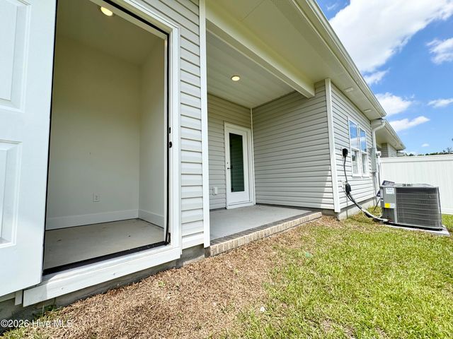 555 Timbercrest Circle SE, Bolivia, NC 28422