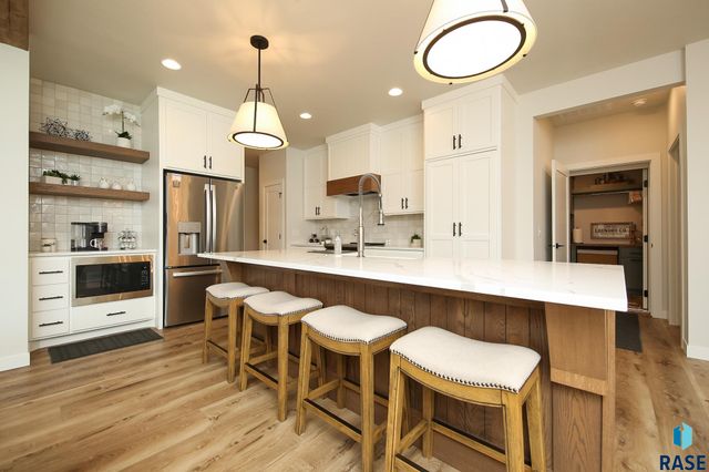 5509 E Canter Ridge Cir Circle, Sioux Falls, SD 57110