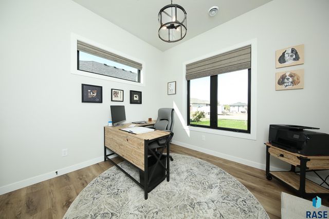 5509 E Canter Ridge Cir Circle, Sioux Falls, SD 57110