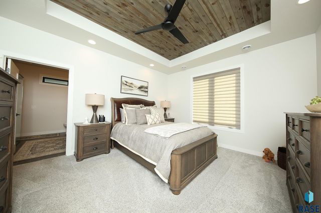 5509 E Canter Ridge Cir Circle, Sioux Falls, SD 57110