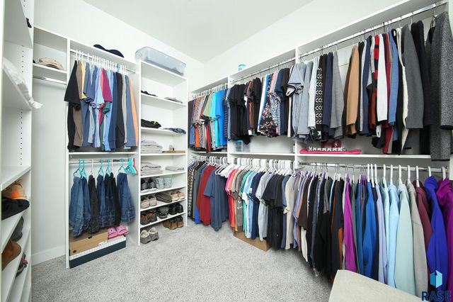 5509 E Canter Ridge Cir Circle, Sioux Falls, SD 57110